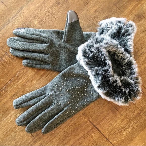 NWT Gray Faux Fur Trim Touchscreen Gloves - Picture 3 of 4